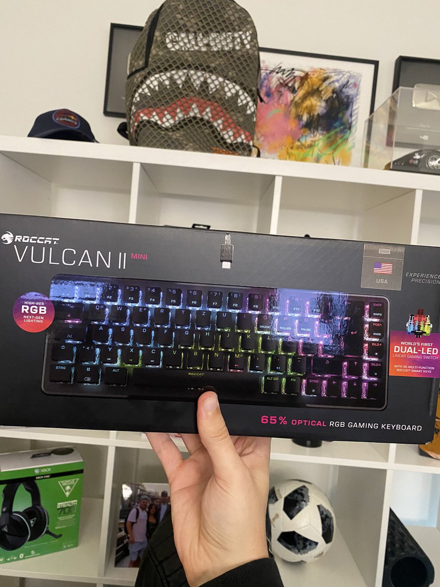 🚨RT &amp; Follow for your chance to win this incredible VULCAN II mini keyboard from my amazing partners @ROCCAT to celebrate the end of the #MWII beta