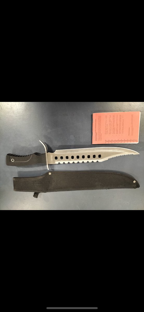 MPSHavering's tweet photo. A number of weapons were recovered by Havering Joint Task Force following a pro-active stop of a vehicle.
We will continue to target those who are a threat to the community!
#OnlyCowardsCarry
#HJTF @LBofHavering @LocalCrimeBeats @essex_crime
422EA https://t.co/2ohciMgb8P