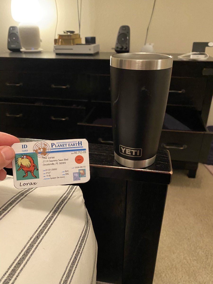 SeanCoolAPES's tweet photo. I use a reusable water bottle to help the environment and stop wasting plastic. This will maybe help save the turtles! #Sustainability #apesintro @franklinlorax https://t.co/W2XMsu3FlT