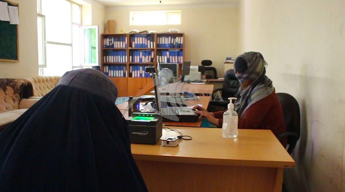AgencyAfghan's tweet photo. At least dozens of women rehired by #National Police in #Badakhshan province of Afghanistan 
Afghanistan: At least hundred female #police officers rehired a year after they lost jobs following the return of Islamic Emirate govt in #Badakhshan, Afghanistan, on September 26, 2022. https://t.co/KOrWQ1a3Pw