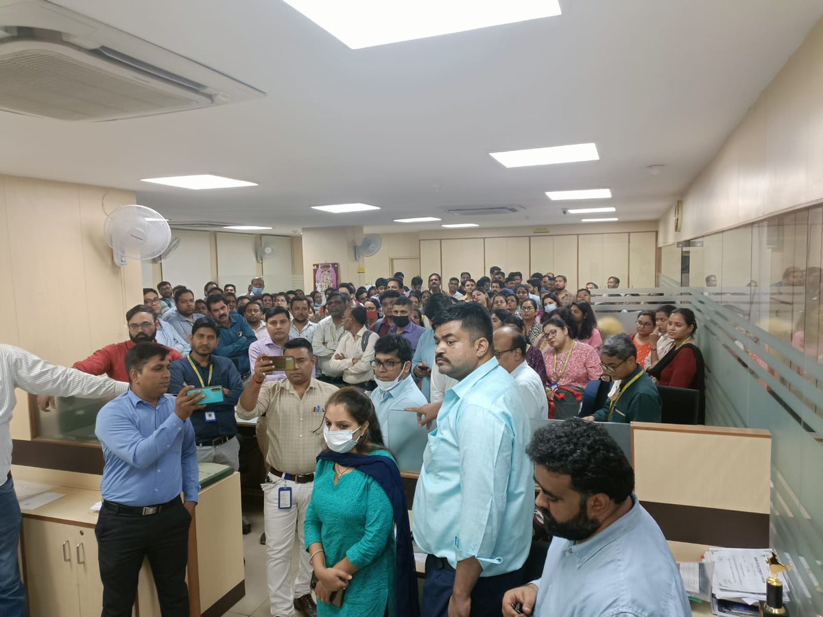 As we all know BOB Jhunjhunu case.. a similar case is going on in <a href="/UCOBankOfficial/">UCO Bank</a> Delhi Zone.

The staff is getting regular pressure from management and after a limit staff have recated finally.

This was todays call from Union to leave the official groups.
LOGIN DAY IN UCO. 🔥