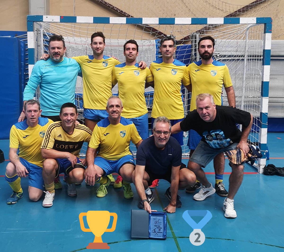 CerroGetafeFS's tweet photo. 💥Temporada 2022/23💥

⚖️Sabor agridulce.

✅En el torneo de las 'Fiestas del Sector 3' el Cerro se impuso el sábado en semifinales, accediendo así a la final.

⏩En la mañana de ayer, se perdió en penaltis (3-2) ante Tuareg, dando una buena imagen.

🥈SUBCAMPEONES

#VamosCerro🔰 https://t.co/sZabscNXGa