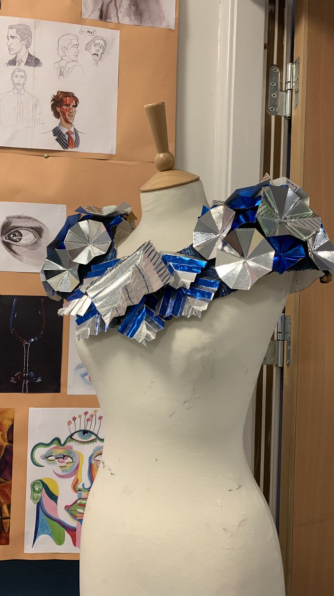 GroveArtDesign's tweet photo. …and some more beautiful work on display! @Grove_Academy @pcgroveacademy #GroveValues💙📖🌳 https://t.co/1PRLCQauYl