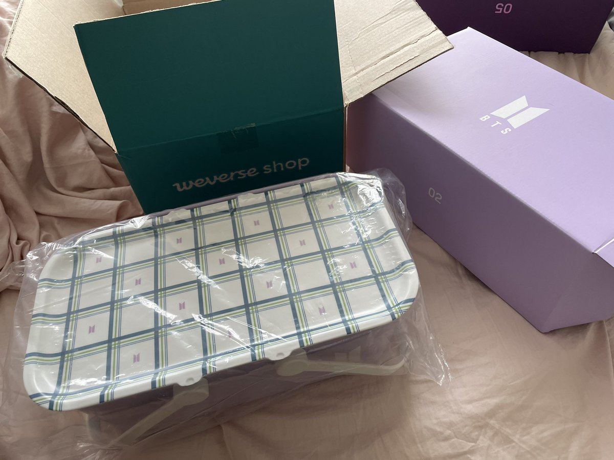 moody⁷ | giveaway pinned on Twitter: 