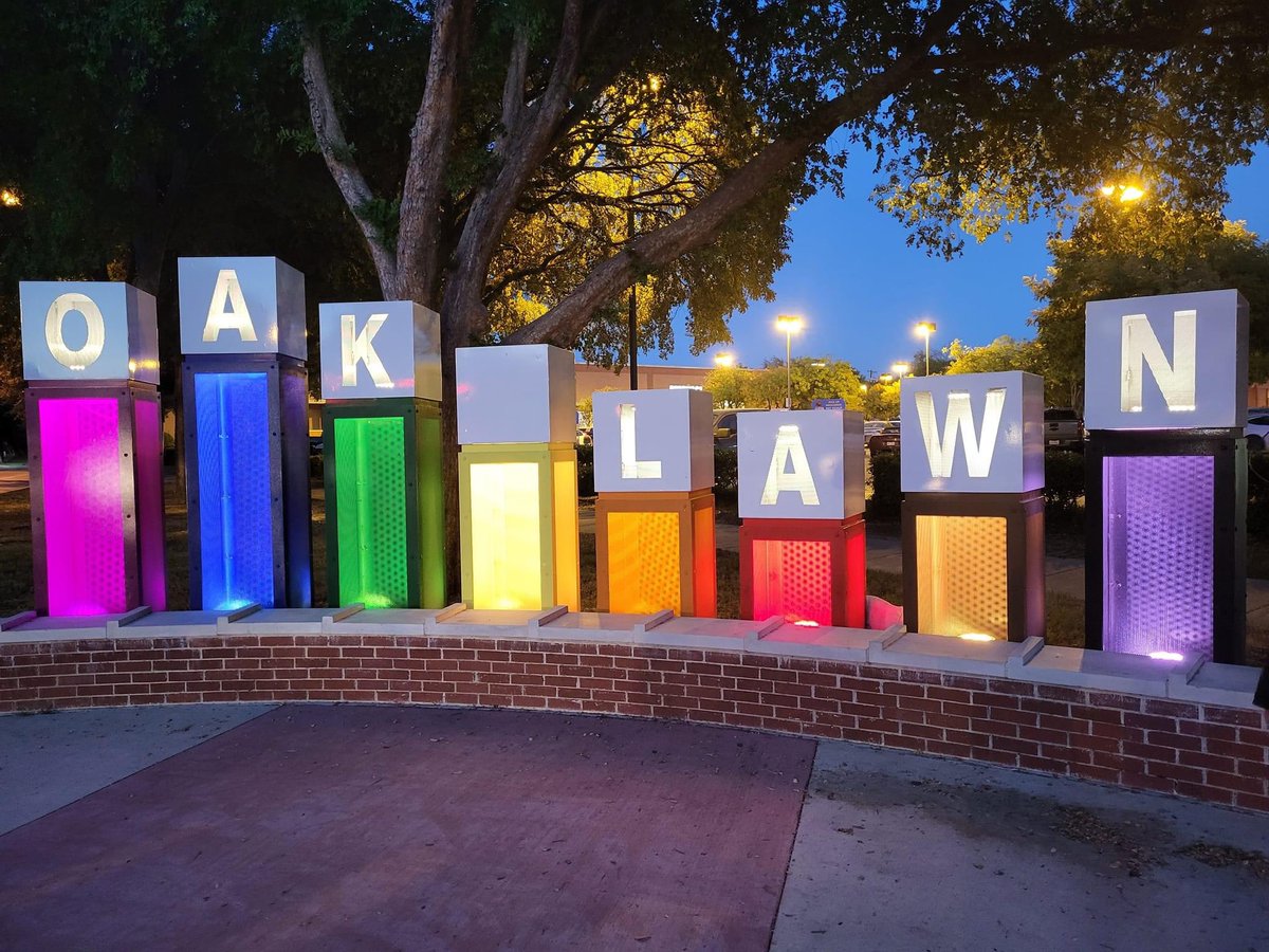 Solrac214Solrac's tweet photo. #OakLawn #Dallas #DFW #BigD #Texas #TheMetroplex #Gay #LGBT #LGBTQ #TurnTexasBlue #BetoforGovernor2022 #BetoForTexas #BetoForGovernor #BetoForABetterTexas #VoteBlue https://t.co/wcvQukzBRq