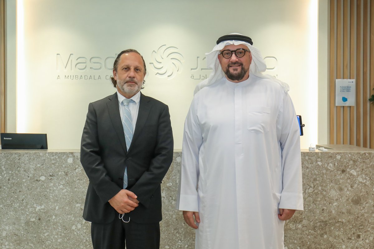 We were pleased to welcome HE Patricio Diaz Broughton, Ambassador of #Chile to the #UAE, at #MasdarCity today, where HE met with our CEO, Mohamed Jameel Al Ramahi, to discuss potential areas of collaboration in #CleanEnergy. 

<a href="/EmbaChileEAU/">Embajada de Chile en los Emiratos Árabes Unidos</a>