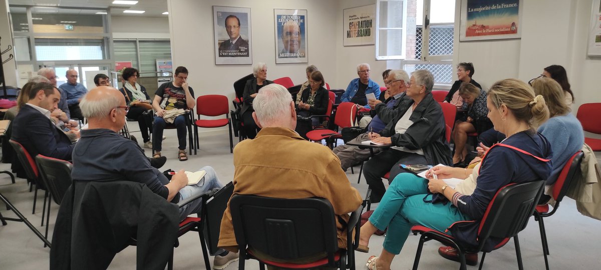 YannBre's tweet photo. 🌹 Hier avait lieu la rencontre des militantes et militants des @socialiste35.
L'occasion d'échanger avec @PJouvet sur la @NUPES_2022_ et sur les combats à mener mais également avec @MickaelBouloux sur ses premiers mois à l'@AssembleeNat

#PS #RIPSuperProfits #Referendum #NUPES https://t.co/ia0sXaYdXv