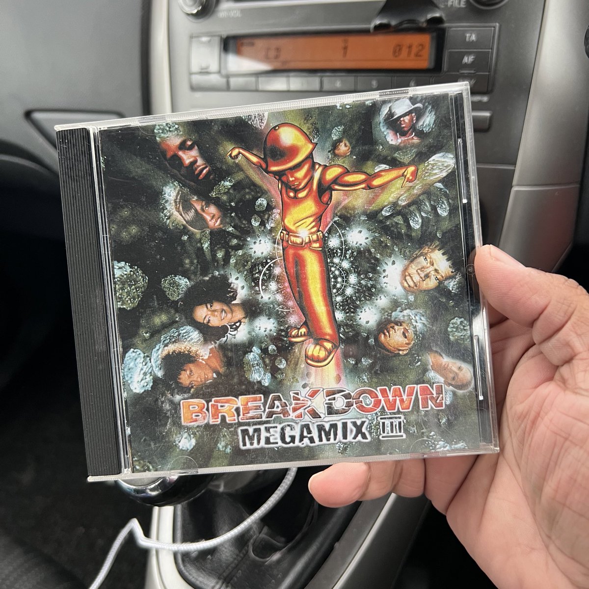 thebrosgeekout's tweet photo. If you know, you know ๐๐พ
#breakdown #megamix3 https://t.co/BNCs5quvtB