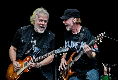 Happy birthday RANDY BACHMAN!
(September 27, 1943) 