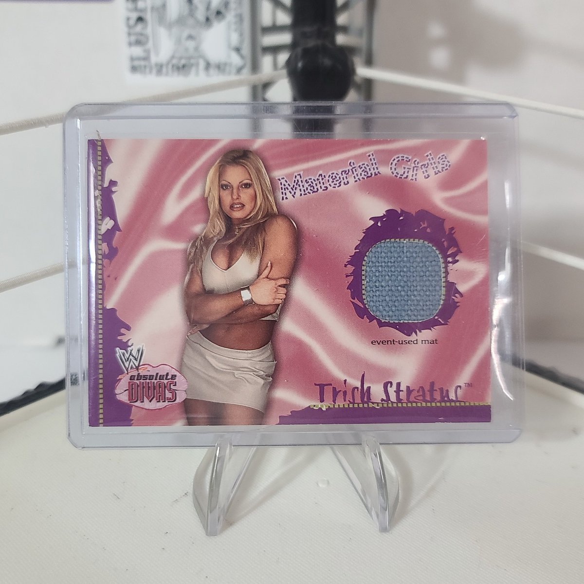 2002 Fleer WWE Total Divas Trish Stratus Mat Relic base. From Wrestlemania X-8. 

Collecting 57,600 square inches of WWE wrestling mat one card at a time. 

#wrestlingcards #tradingcards #thehobby #trishstratus @wwe https://t.co/XPpXrriXoi