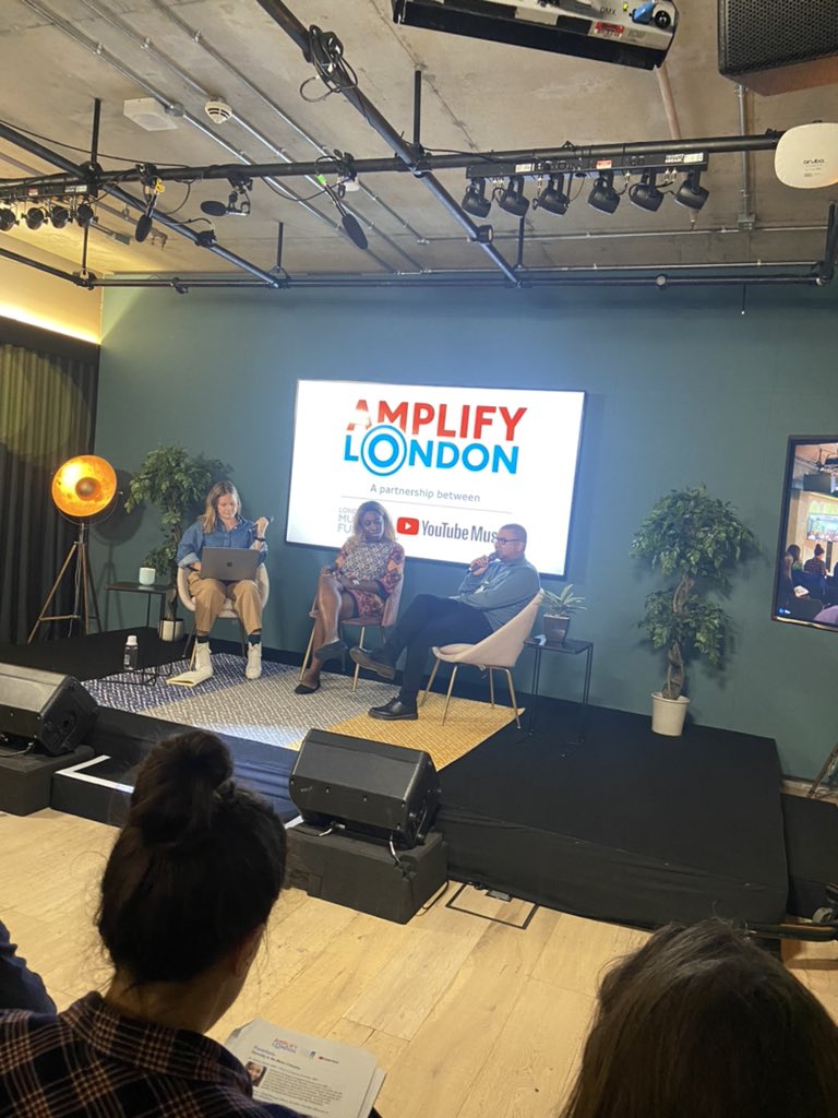 EarsAndLips's tweet photo. Great panel of speakers at #amplifyldn conference today, discussing diversity in the music industry, funding the future & careers in music.
I’m so happy to be back in the charitable sector and to represent @AbramWilson. And thank you TL & ZARA for performing #sustainablemusic https://t.co/pYIzzQXzOj