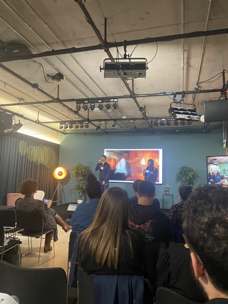 EarsAndLips's tweet photo. Great panel of speakers at #amplifyldn conference today, discussing diversity in the music industry, funding the future & careers in music.
I’m so happy to be back in the charitable sector and to represent @AbramWilson. And thank you TL & ZARA for performing #sustainablemusic https://t.co/pYIzzQXzOj