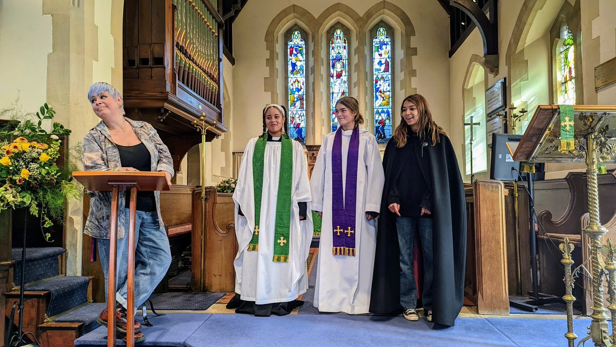 Frensham Heights PRE tweet media