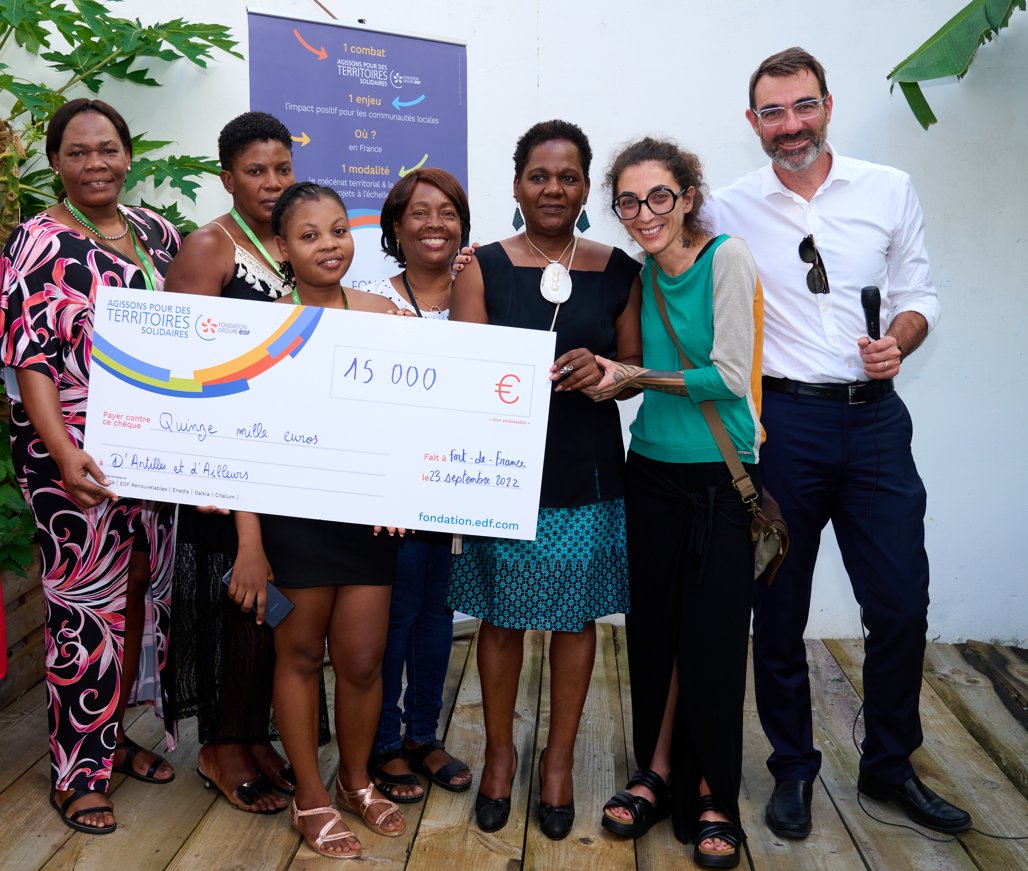 EDFenMartinique's tweet photo. 6 nouveaux projets soutenus par la @Fondation_EDF en Martinique dans le domaine de l'inclusion, l'éducation et l'environnement 🌎
Pour notre territoire, cela représente :
⚡️ 60 345 € attribués 
⚡️ et + de 14 000 bénéficiaires potentiels
▶ Portraits des associations à venir 👍 https://t.co/zbYe8Dkc3h