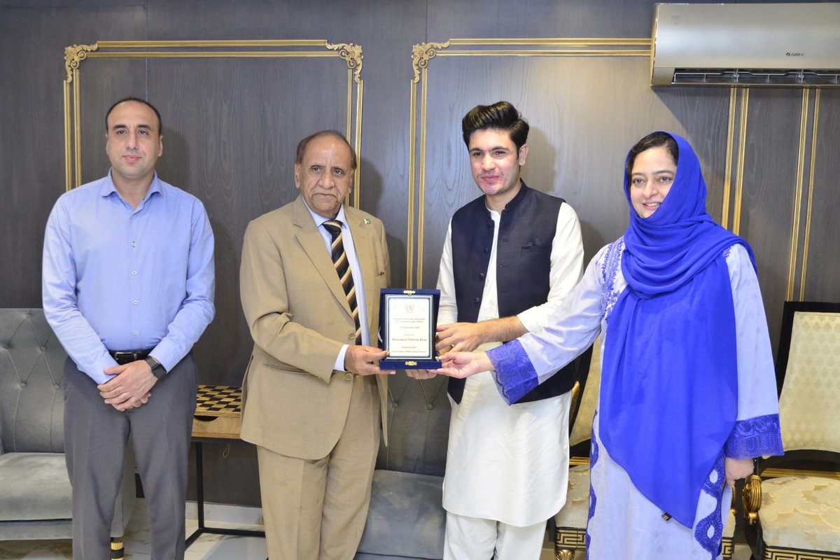 YouthCouncilPK's tweet photo. President Youth Council Pakistan participated in a roundtable talk on "Human Security and SDGs" organised by SDGs Academy Pakistan and COPAIR. 

@COPAIROfficial https://t.co/JZju1XqgB7