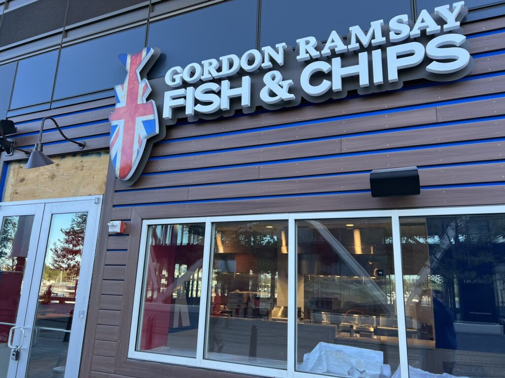 RT @PoPville: Gordon Ramsay’s Fish & Chips Now Hiring at the Wharf https://t.co/fFDLMvW1PM https://t.co/ZgUwgPfKH2