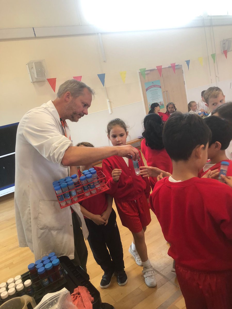 Cheam Common Junior (@ccjacademy) on Twitter photo Today, Year 4 children were fortunate to take part in the Gooey Stuey <a href="/FizzPopParty/">Fizz Pop Party</a> Science experiment. We have been investigating our digestive system - can you see how much fun we had!? <a href="/LEOScience2/">LEO Science</a> Today, Year 4 children were fortunate to take part in the Gooey Stuey <a href="/FizzPopParty/">Fizz Pop Party</a> Science experiment. We have been investigating our digestive system - can you see how much fun we had!? <a href="/LEOScience2/">LEO Science</a>