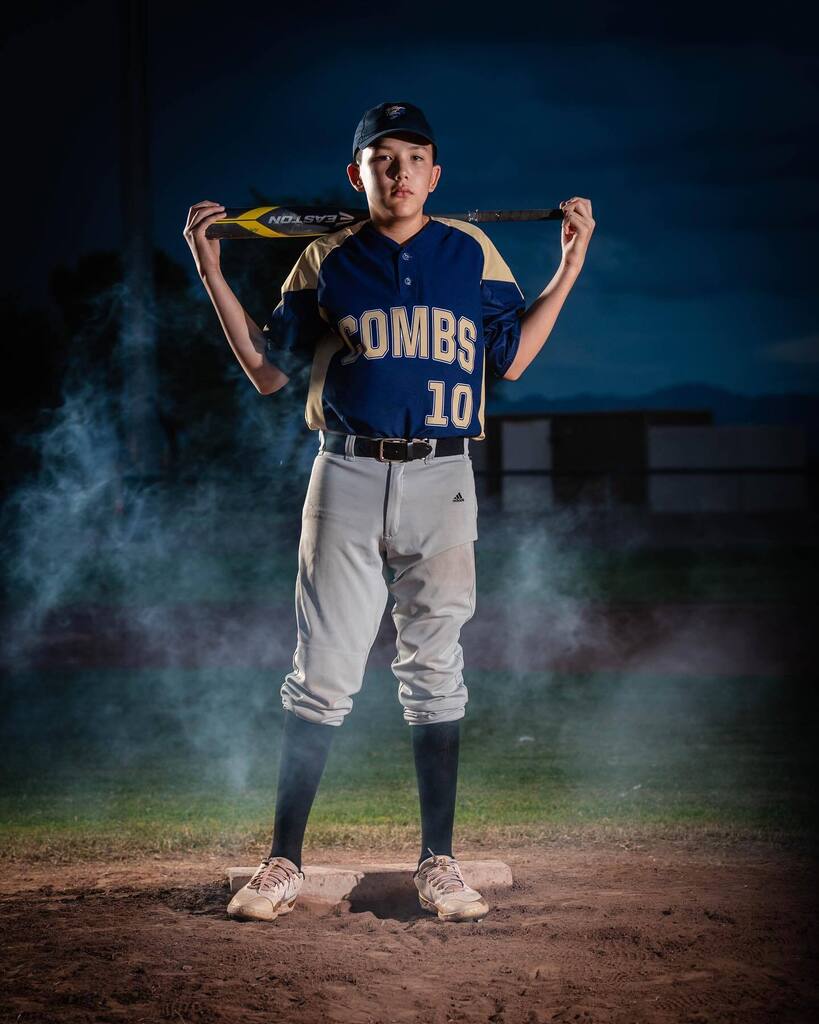 I am in love with how this smoke mini session turned out! The storm clouds just made it epic 😍

@mrs_abril_martinez_  thank-you for the opportunity to photograph your son’s baseball smoke session! 

.
.
.
.
#smokesession #baseball #sportsphotography … instagr.am/p/Ci-d2DULfWD/