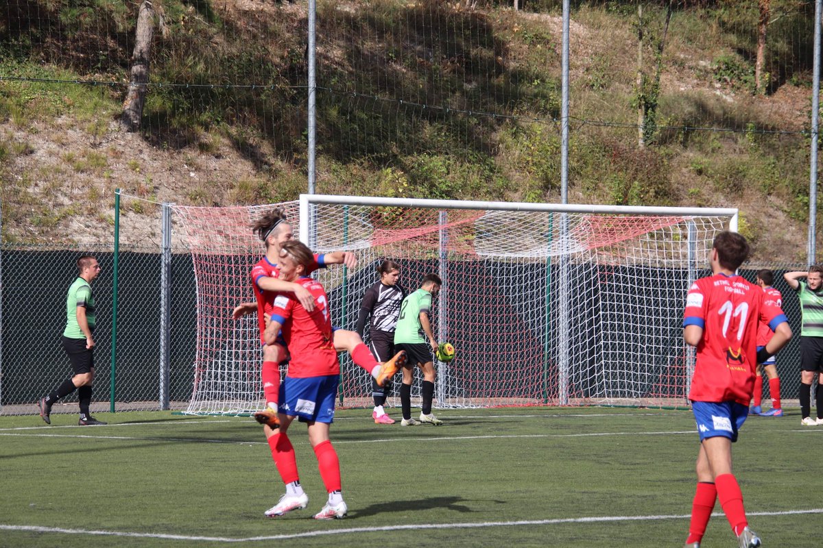 Rethel_SF's tweet photo. Les images de la qualification en Coupe Grand Est 📸⚽️ #TeamRSF❤️💙 https://t.co/MKKKqDgzo3
