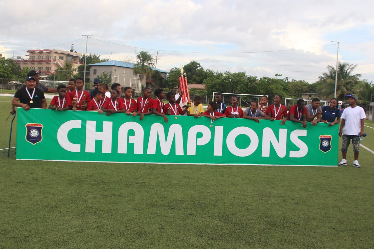 FFBelize's tweet photo. Belize U13Boys Elite Championship! Belize City Elite 2022 Champions and Cayo U13 Elite Sub Champions 
#Letthemplay#startingfromyoung#nurturingtalent#football#emotions#fortheloveofthegame#believeintheprocess https://t.co/XdFWz210wI