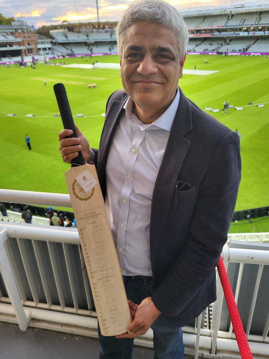 ManishTiwariUK's tweet photo. Some memorabilia are worth bidding for !!
Thank you MCC foundation for your sterling efforts to support Women’s cricket. Women seem to play the game better; let’s support the noble initiatives of the foundation working with various groups including refugees @_MCCFoundation https://t.co/y2kUnmcl2F