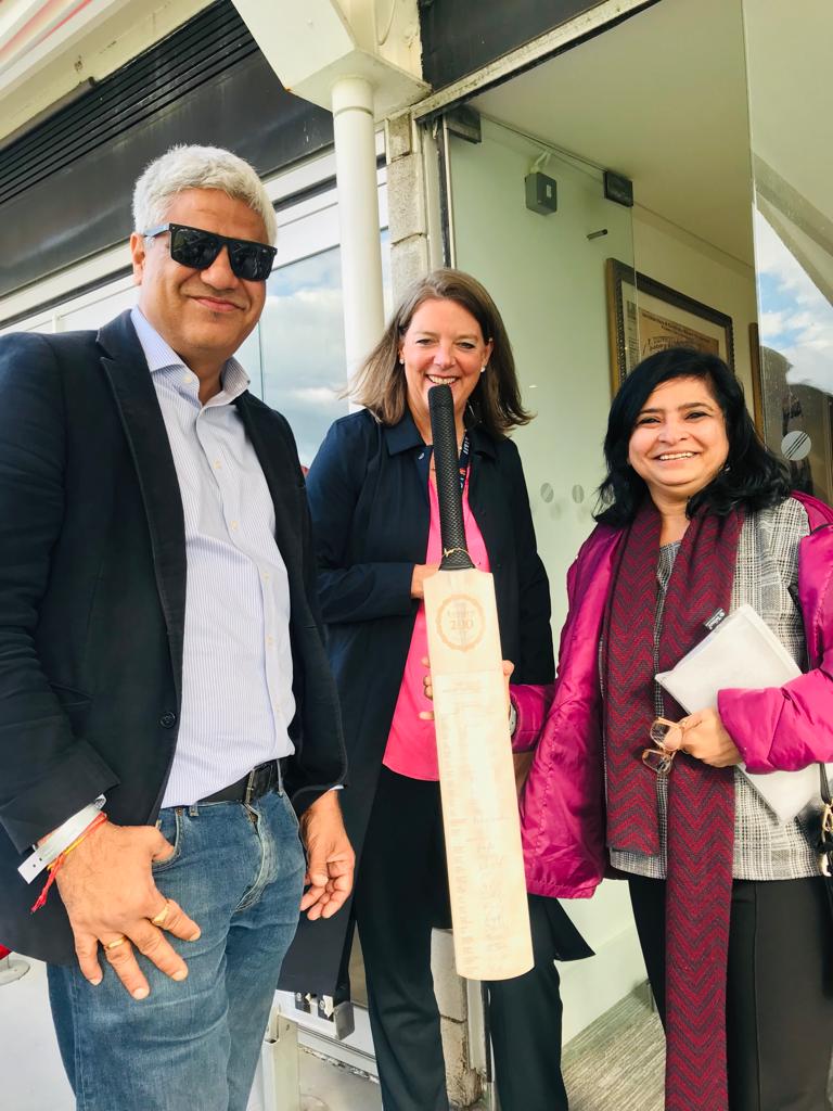 ManishTiwariUK's tweet photo. Some memorabilia are worth bidding for !!
Thank you MCC foundation for your sterling efforts to support Women’s cricket. Women seem to play the game better; let’s support the noble initiatives of the foundation working with various groups including refugees @_MCCFoundation https://t.co/y2kUnmcl2F