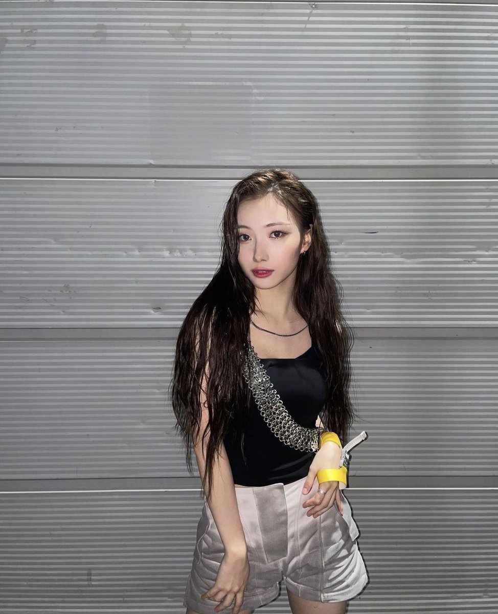 LUBEAOFFICIAL's tweet photo. [#LOLO 🐯] shut in the basement~~ 😂 (not by choice😓, the door is locked ……) https://t.co/uBpnQK2rfC