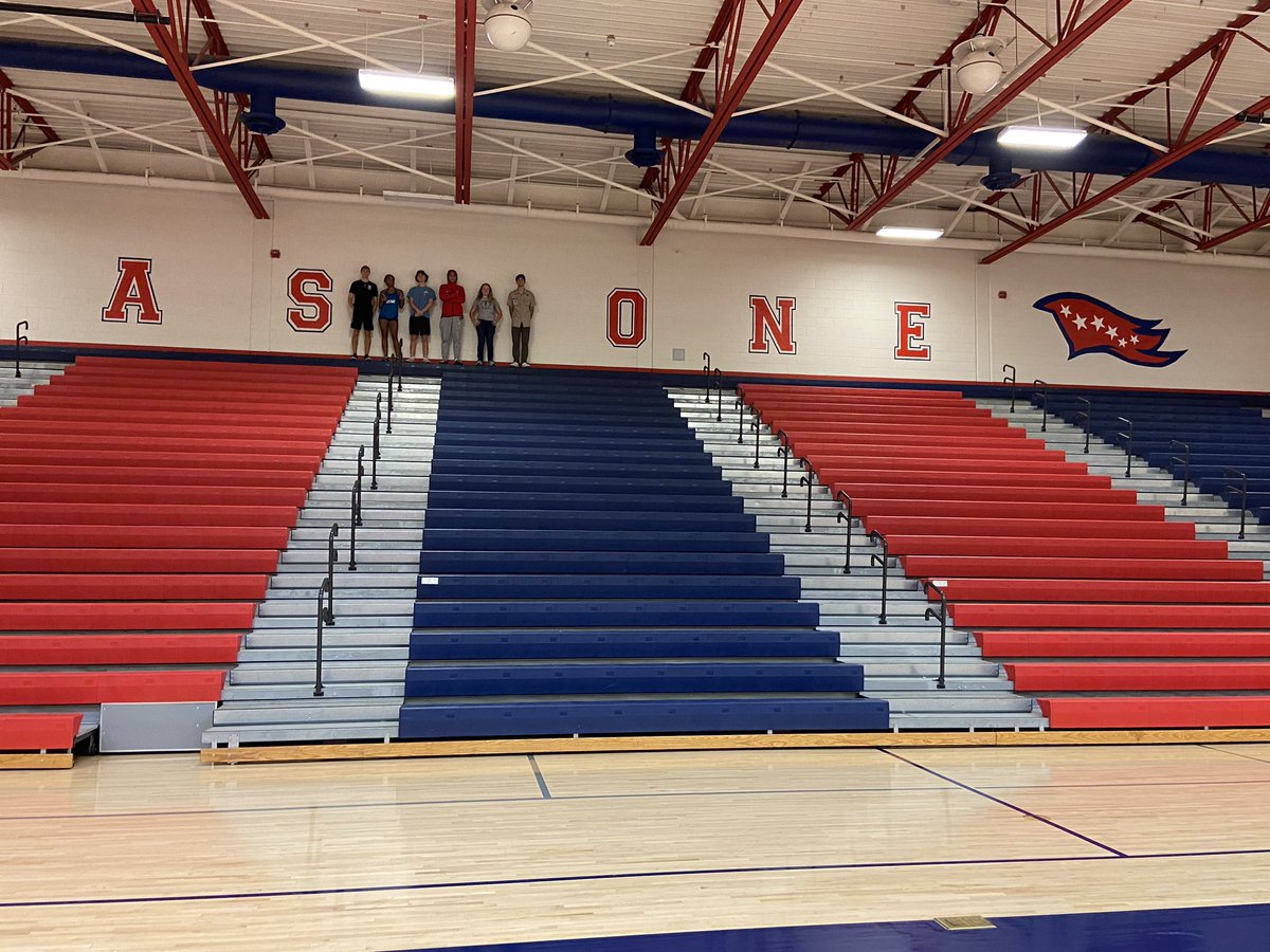 MrsWarrenPHS's tweet photo. More pictures of the mural…@PatriotPioneers #AsOne https://t.co/qSSc4cDQ6t