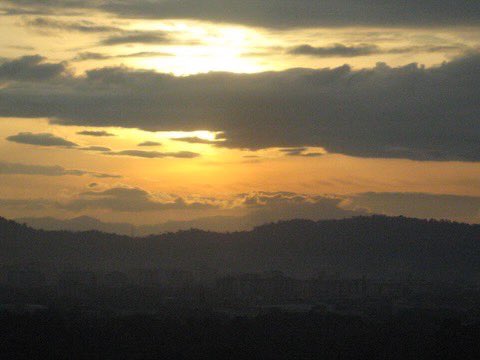neilagreenwood's tweet photo. Day 31 - Around the World Trip - 1st Feb 2009 – Kuala Lumpur to Singapore https://t.co/Eo37HChyQg #AroundTheWorldTrip #Travel #TravelBlog #TravelBlogger #Blog #Blogger #TravelBlogger #MyTravels #Makingmemories #Singapore #Kualalumpur https://t.co/pQQjotn32i