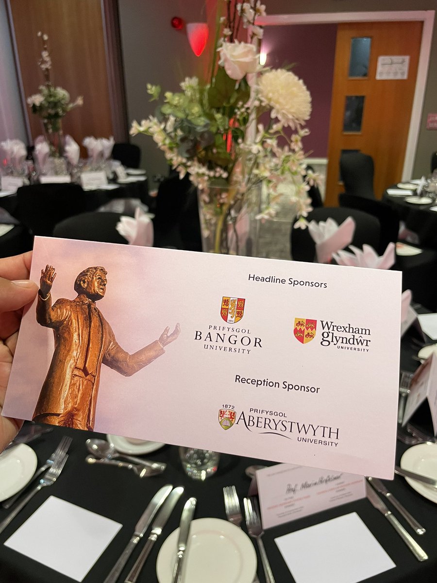 DilwarAliLAB's tweet photo. Great speech by the First Minister of Wales @MarkDrakeford for sharing memories of Rhodri Morgan at the @RhodriStatue fundraising dinner. Thanks to our sponsors @BangorUni @GlyndwrUni @AberUni https://t.co/P1QPzyPsRZ