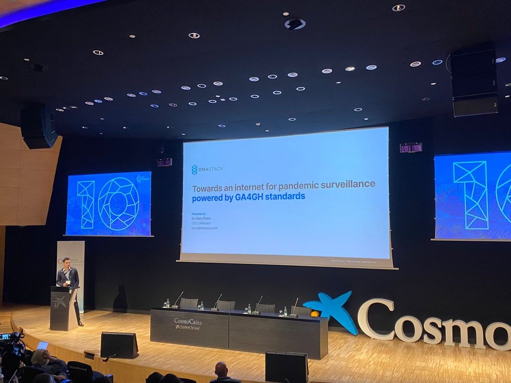 DNAstack tweet media