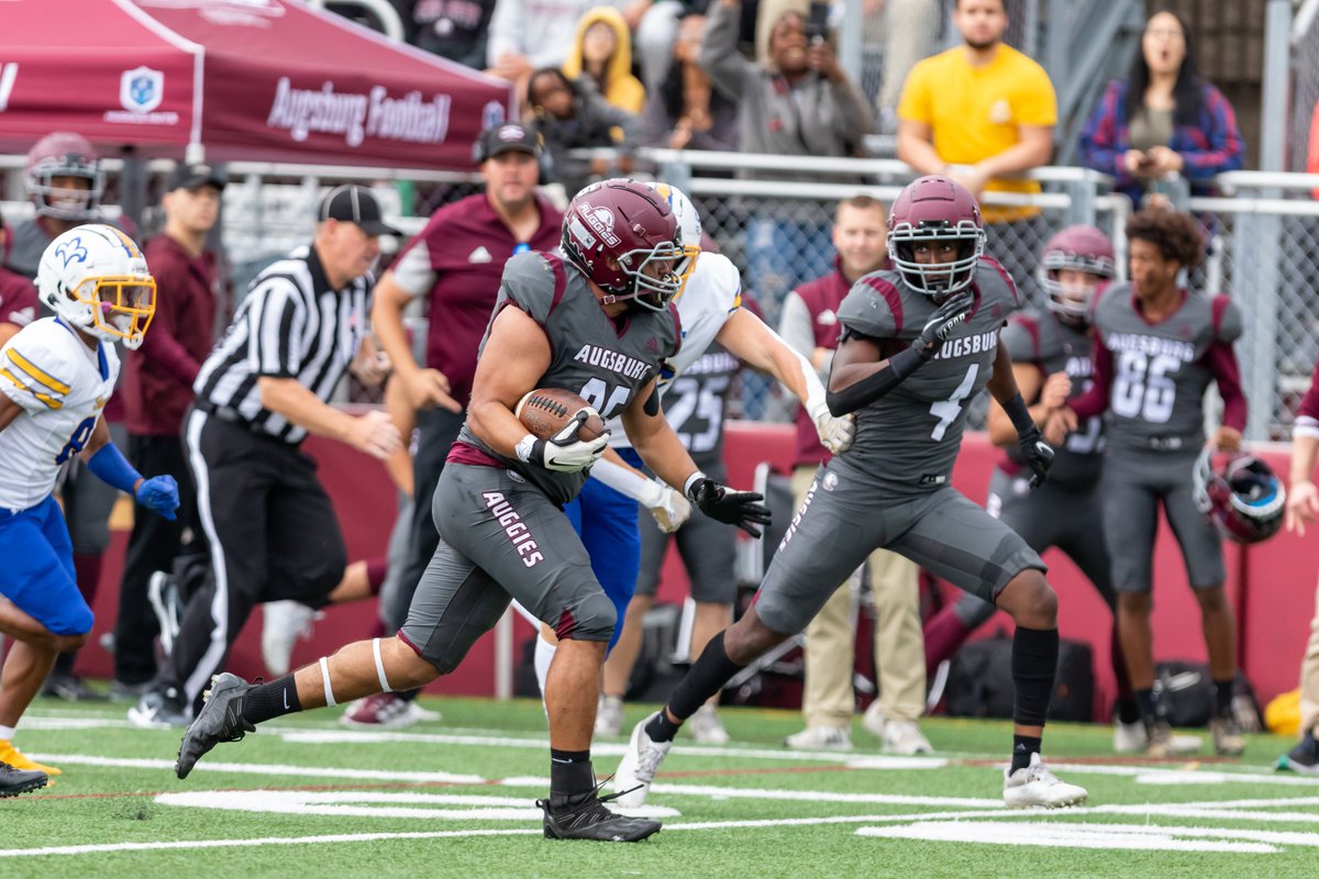 Augsburg_FB's tweet photo. #VictoryMonday Home Opener Edition! https://t.co/7GZptK8y4X