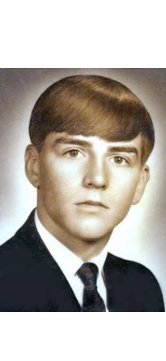 44MagnumBlue1's tweet photo. United States Marine Corps Lance Corporal John Welfred Stahl was killed in action on September 26, 1968 in Quang Tri Province, South Vietnam. John was 19 years old and from Dayton, Ohio. F Battery, 2nd Battalion, 12th Marines. Remember John today. He is an American Hero.🇺🇸 https://t.co/Ml0BvdGAja