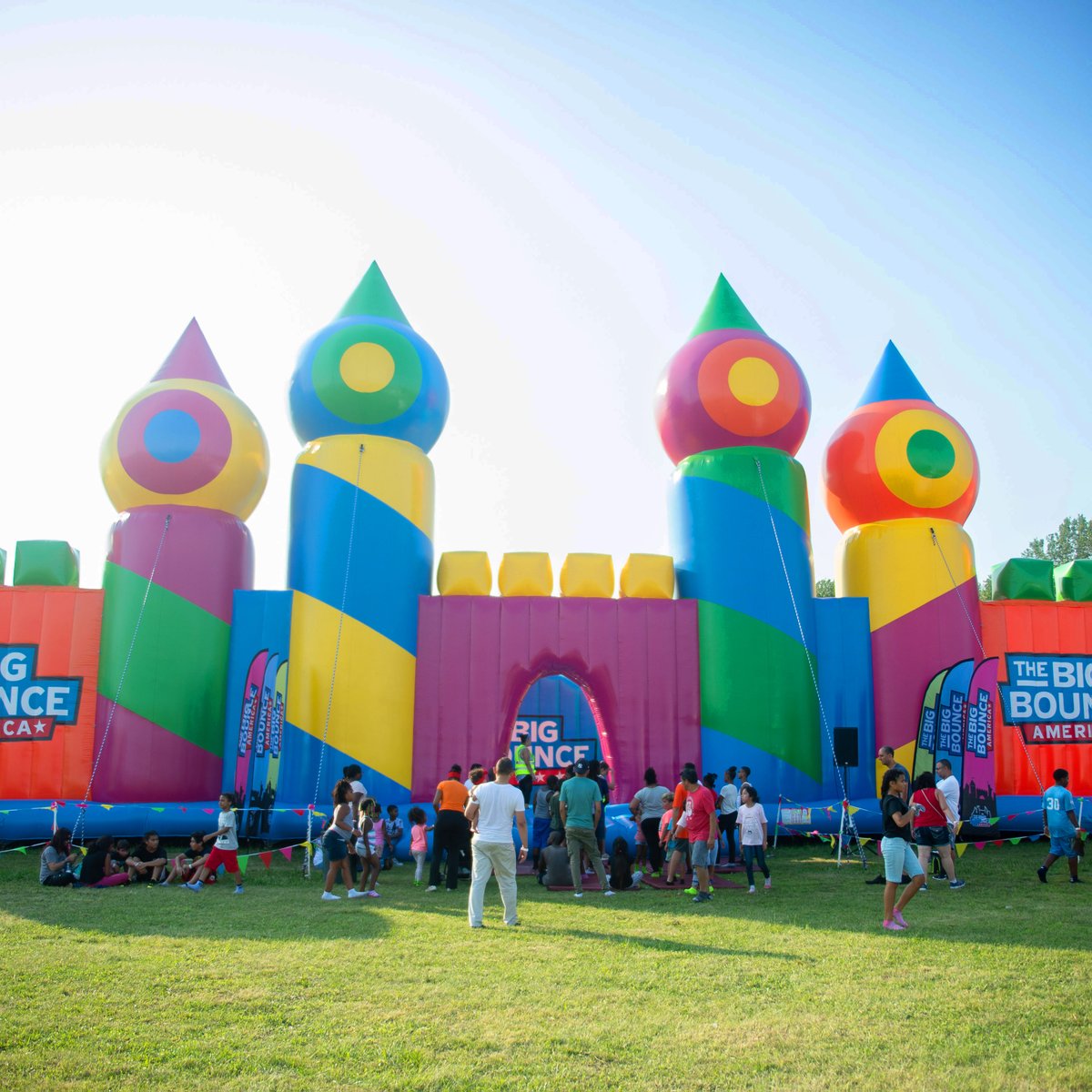 Thinking about the weekend already? 💭
We've got THE plans for you Long Island! 
🎊👉  thebigbounceamerica.com  👈 🎊

All ages, Toddler, Junior &amp; Adults Only sessions available! 🎟