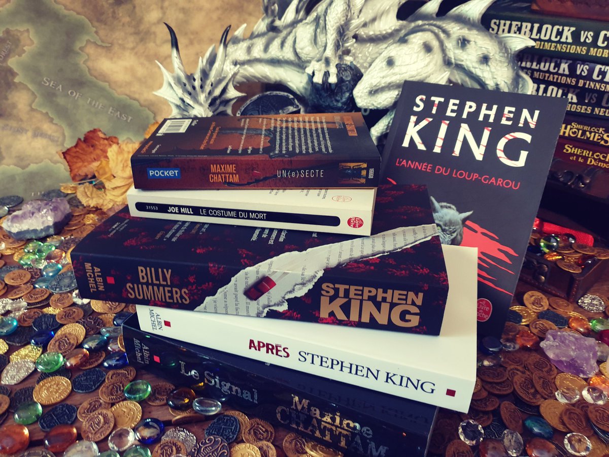 Crocbooks's tweet photo. @Crocbooks ( le dragon dévoreur de livres ) présente sa pile à lire pour L'automne avec Stephen King  🍂 @Tomabooks @ChattamMaxime
#automneduking 🍂📚

#StephenKing https://t.co/eD4cul4II7