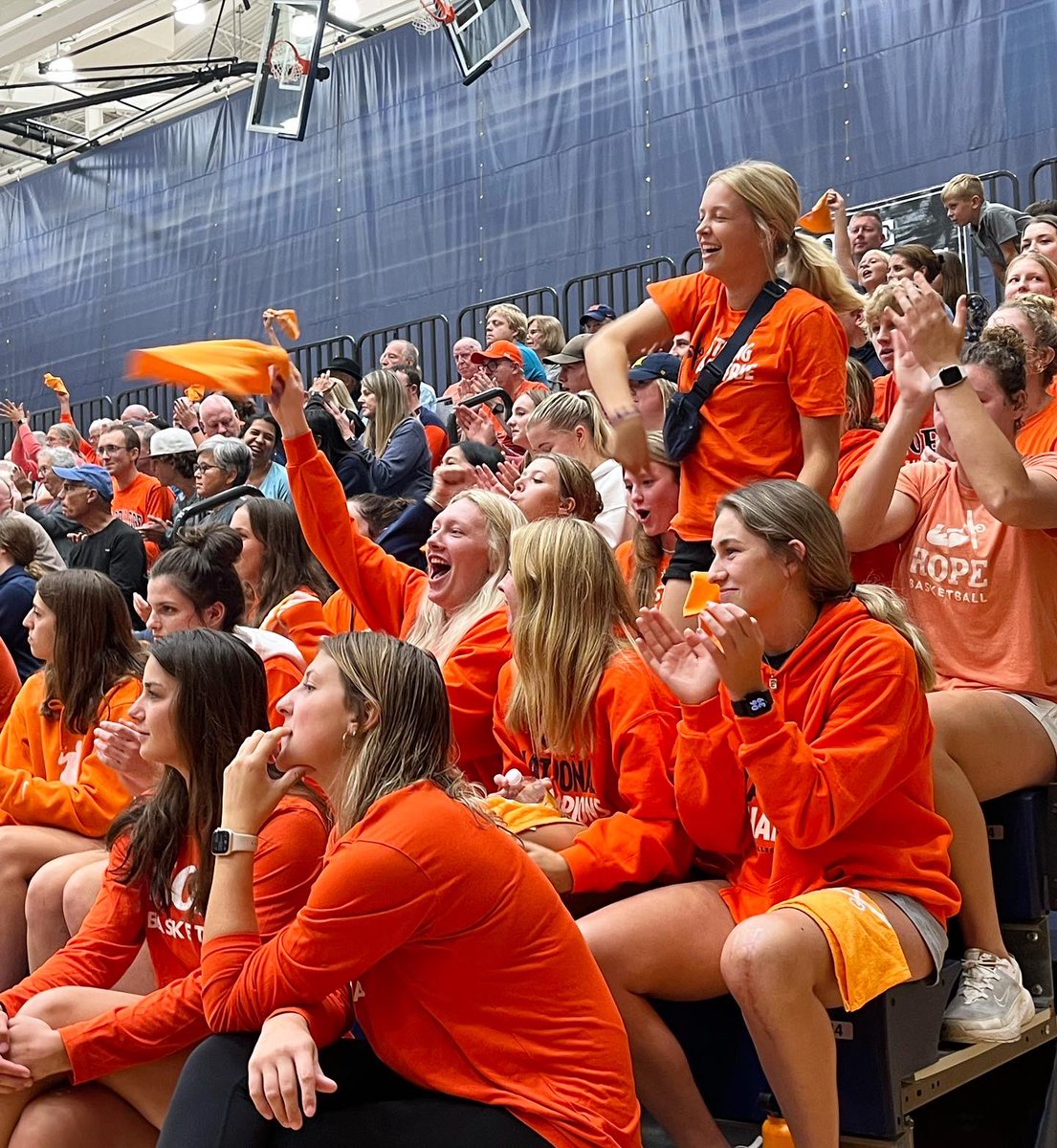 21 DAYS. 21 other sports for us to cheer on and support! We are ONE TEAM around here in <a href="/HopeAthletics/">Hope College Athletics</a> and it’s an absolute joy to support our fellow student athletes! #GoHope #StrongANDTrue