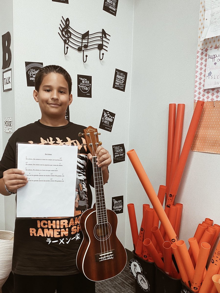 _MrsLockett's tweet image. So proud of my third grade friend! Last week he asked “Since it’s #HispanicHeritageMonth can I play De Colores for the class next week when we come to music?” Today he sang and played SO beautifully and it made my music teacher heart so happy! What a great Monday ❤️🥰#kisdfa