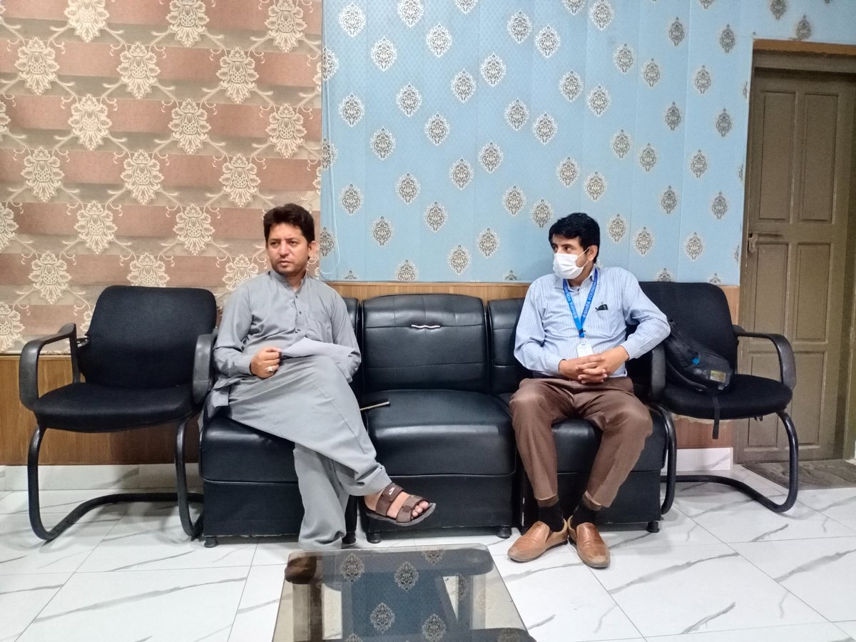 ShifaFoundation's tweet photo. When we know better, we can always do better. Here's a glimpse of brochure dissemination of COVID-19 Test & Treat Advocacy.
@FINDdx @UNITAID @EGPAF @UNICEF @UNICEF_Pakistan @ACTA_CSOReps @ACTAccelerator @CHAI_health
#getvaccinatedtobeprotected #CovidIsNotOver #getvaccinatednow https://t.co/XpNaWPH3SM