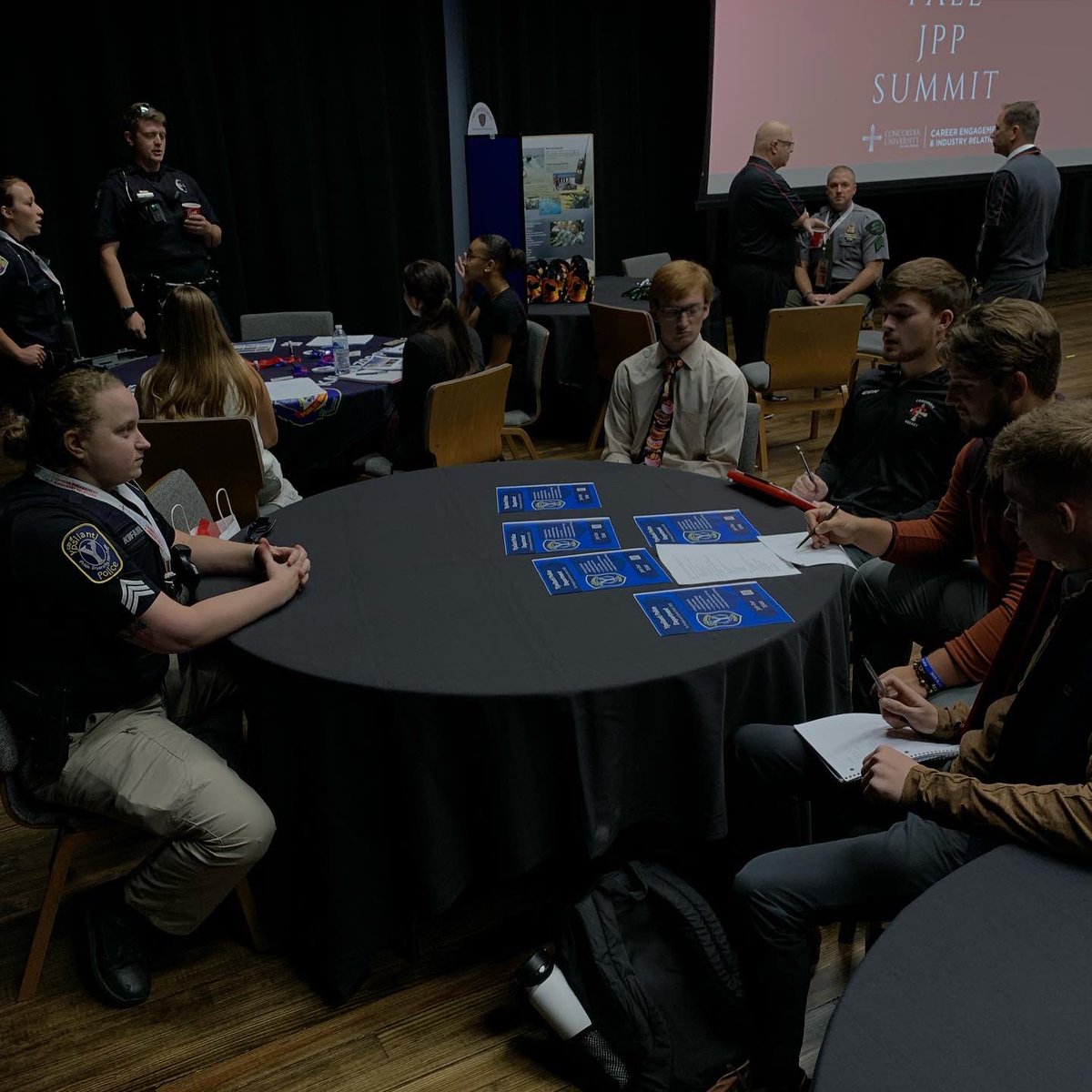 cuaaengage's tweet photo. This morning's 2022 Fall JPP Summit was a success! Throughout ten employers from all over Michigan were able to engage with students! Keep an eye out for our Career Summit in the spring of 2023 ✔️ .. https://t.co/Ty9Gd9eJH6