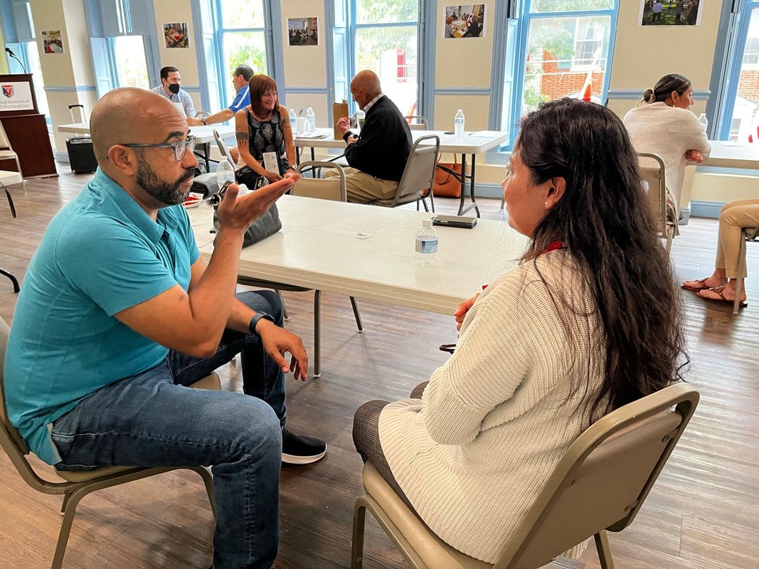 urbanruralact's tweet image. We're forming a select cohort of #Oregon #Uniters to work across divides on #economic issues! 
🚨Apply by 10/14/22 at uraction.org/oregon @FinBegOR