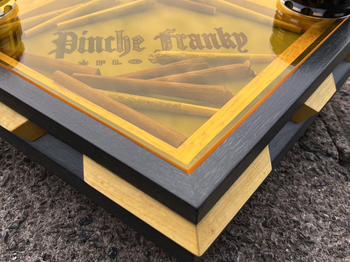 BIGHURT's tweet photo. Giveaway time growmies it’s pretty simple 😉
I made this #flowbox specifically for @wizkhalifa
The rules are all you have to do is to get him to retweet is post and I will make you a custom #flacoslim #flowbox to your liking in any wood that’s available to me . https://t.co/f327hFk8bj