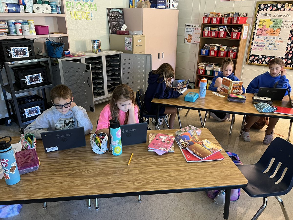 Jennifer Jones tweet media