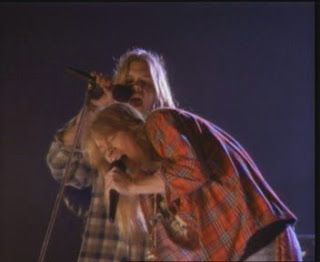 Happy heavenly birthday to Shannon Hoon    Don\t Cry music video, 1991   