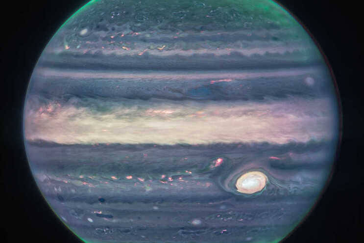 LyanKLevian's tweet photo. "Jupiter poderá ser observado a olho nu como a estrela mais brilhante na noite de 26/Set".

Previsão do tempo: chuva.

=__= https://t.co/khIFZHGBDb