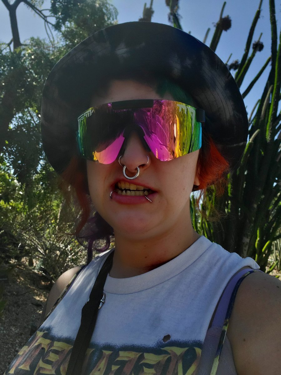 Spending the day with my best friend
If you think I'm a brat, she's a handful
Cashapp and venmo notifications may help your chances of grabbing my attention