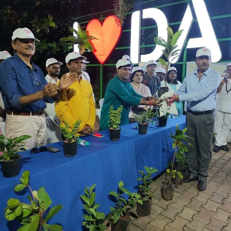 AmeyaChopdekar's tweet photo. Attended the #sevapakhwada programme of #Saplingdistribution programme organised  by the Mission Modi  Again PM team along with Hon MLA Vasco Shri Krishna Daji Salkar and dignitaries https://t.co/7oIaDVfnJk