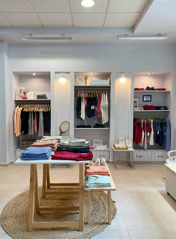 ActandBeShop's tweet photo. Abrimos nuevo espacio ActandBe en Ciudad Real, tras muchos meses de trabajo estamos felices de presentar la nueva tienda en la Calle Ciruela 17. ¡Ven a conocerla!

#modasostenible #madeinspain #comerciolocal #emprendimientofemenino https://t.co/HiU1UDxKJq