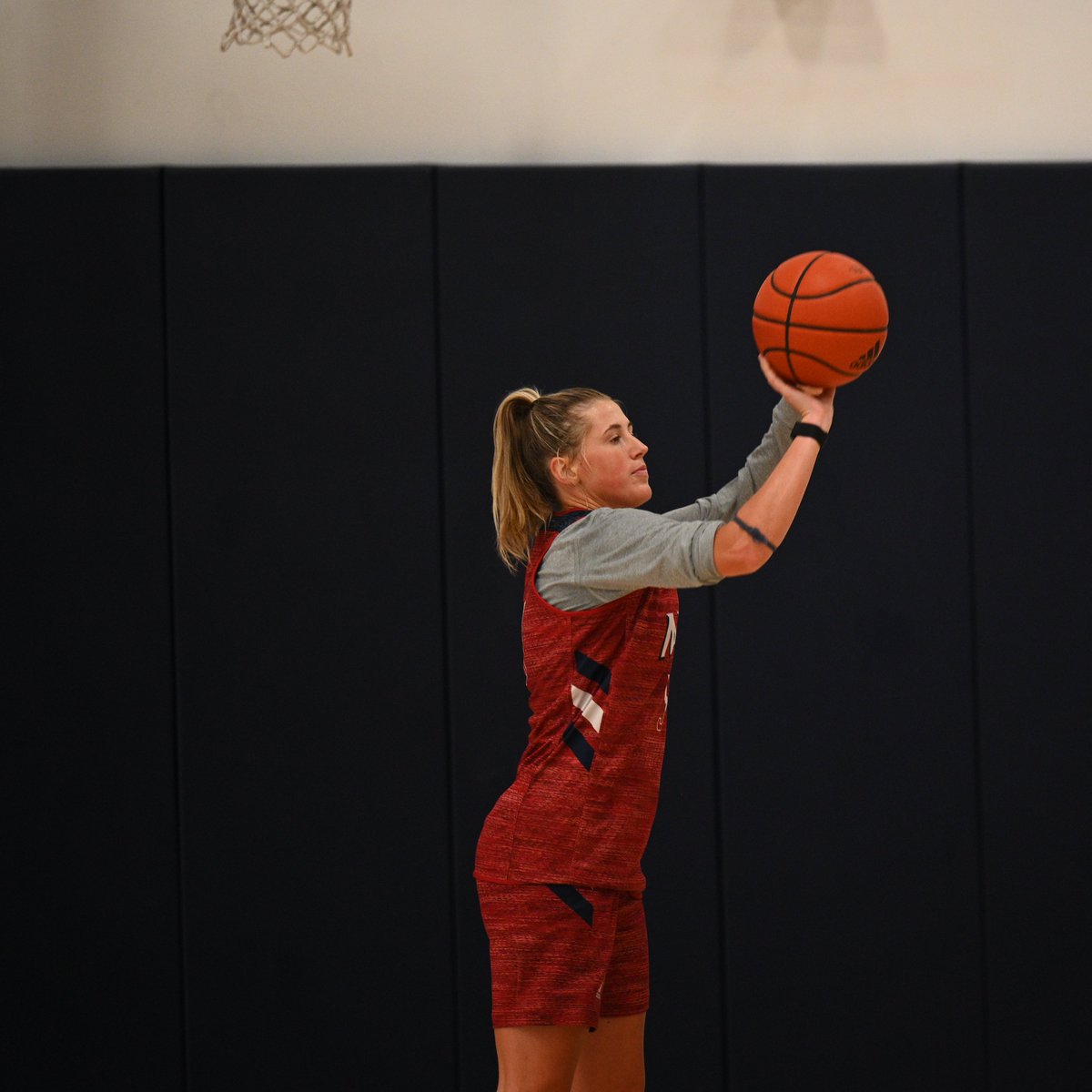 𝐅𝐢𝐫𝐬𝐭 𝐨𝐟𝐟𝐢𝐜𝐢𝐚𝐥 𝐩𝐫𝐚𝐜𝐭𝐢𝐜𝐞 𝐟𝐨𝐫 𝐭𝐡𝐞 𝐇𝐢𝐠𝐡𝐥𝐚𝐧𝐝𝐞𝐫𝐬 𝐢𝐧 𝐭𝐡𝐞📚

2022-23 Season Opener
🗓️ November 7
🆚 Rider
📍   Lawrenceville, NJ
⌚️ TBD