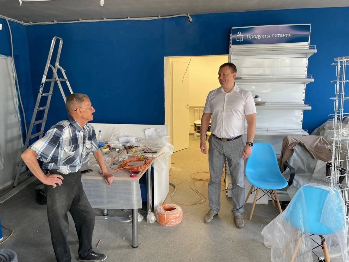 Sverdlovsk_ER's tweet image. Владимир Смирнов проверил ход ремонта почтового отделения в поселке Садовый

sverdlovsk.er.ru/activity/news/…

#Садовый
#Смирнов
#ПочтаРоссии
#НароднаяПрограммаЕР