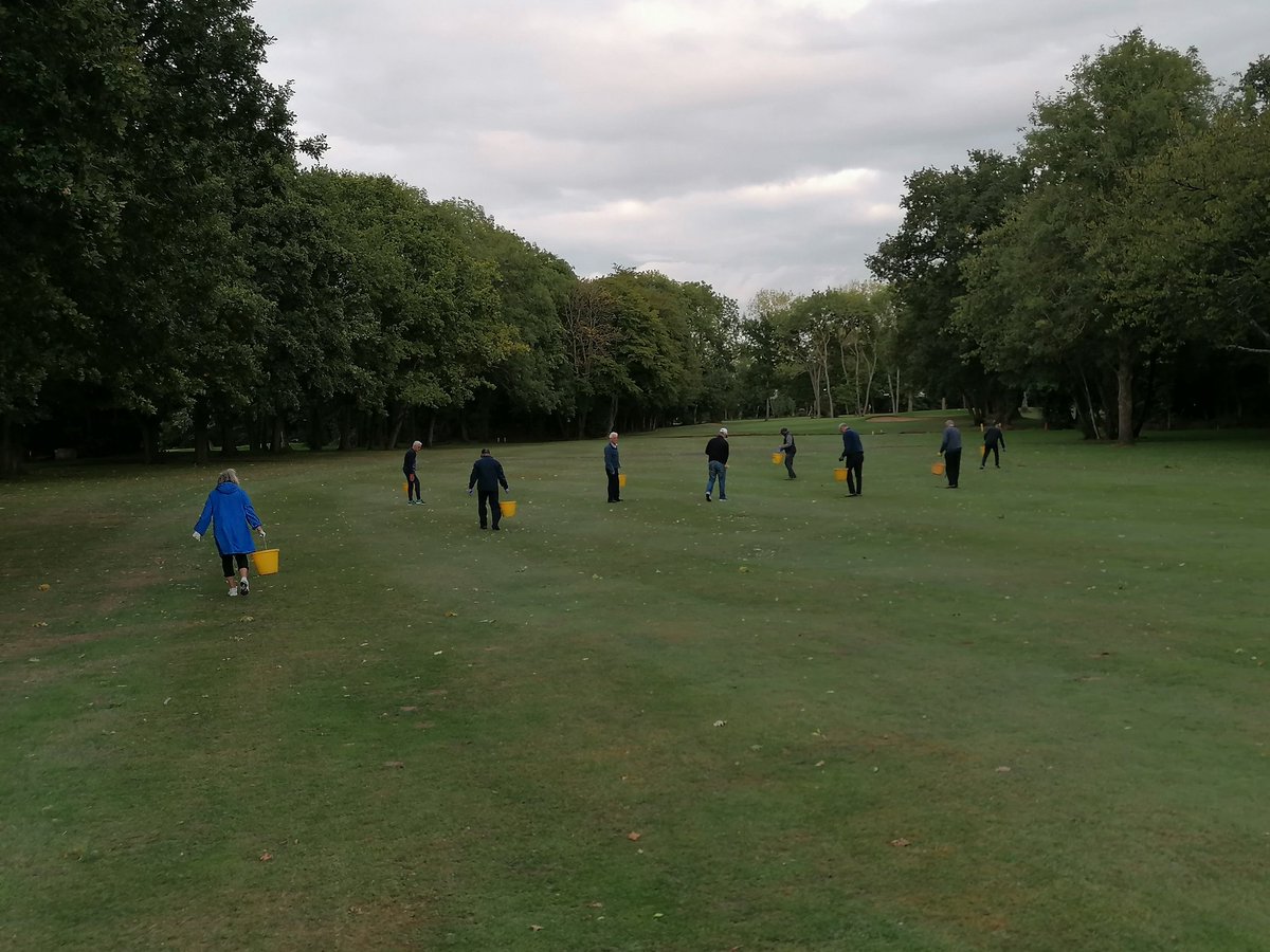 An excellent turn out by the divoting squad this evening, too many to mention, you all know who you are and we applaud the commitment of every one of you 👏👏👏❤️⛳